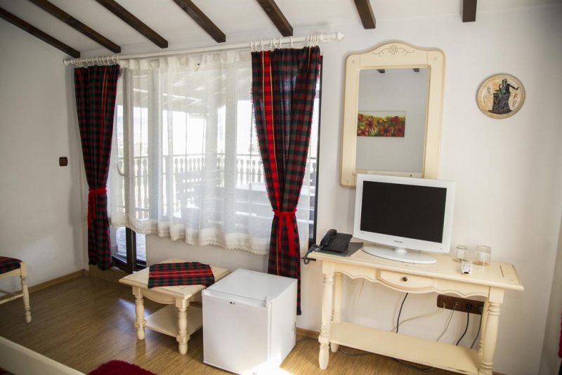 Хотел Емали - Снимка 3