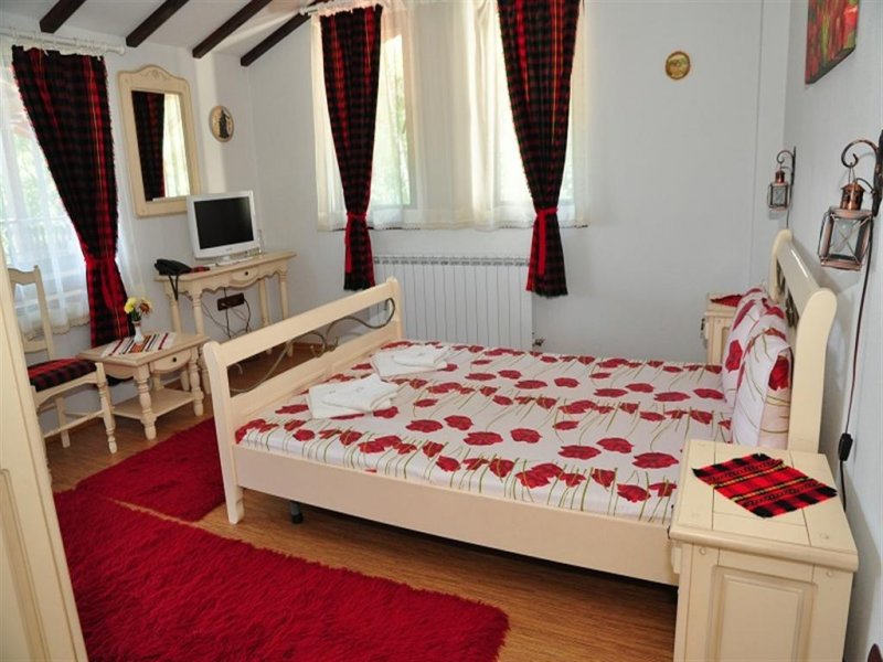 Хотел Емали - Снимка 10