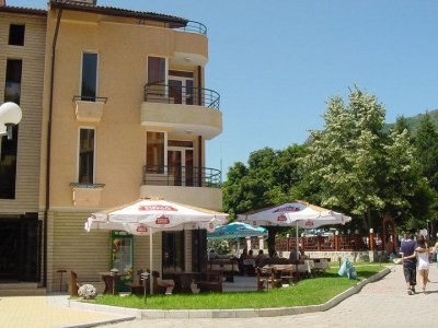 Хотел Елит