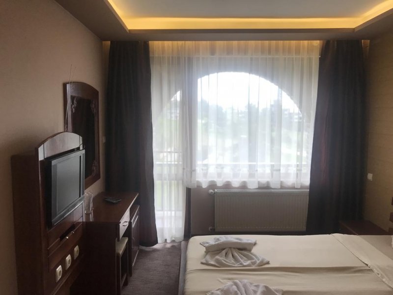 Комплекс Каталина - Снимка 8