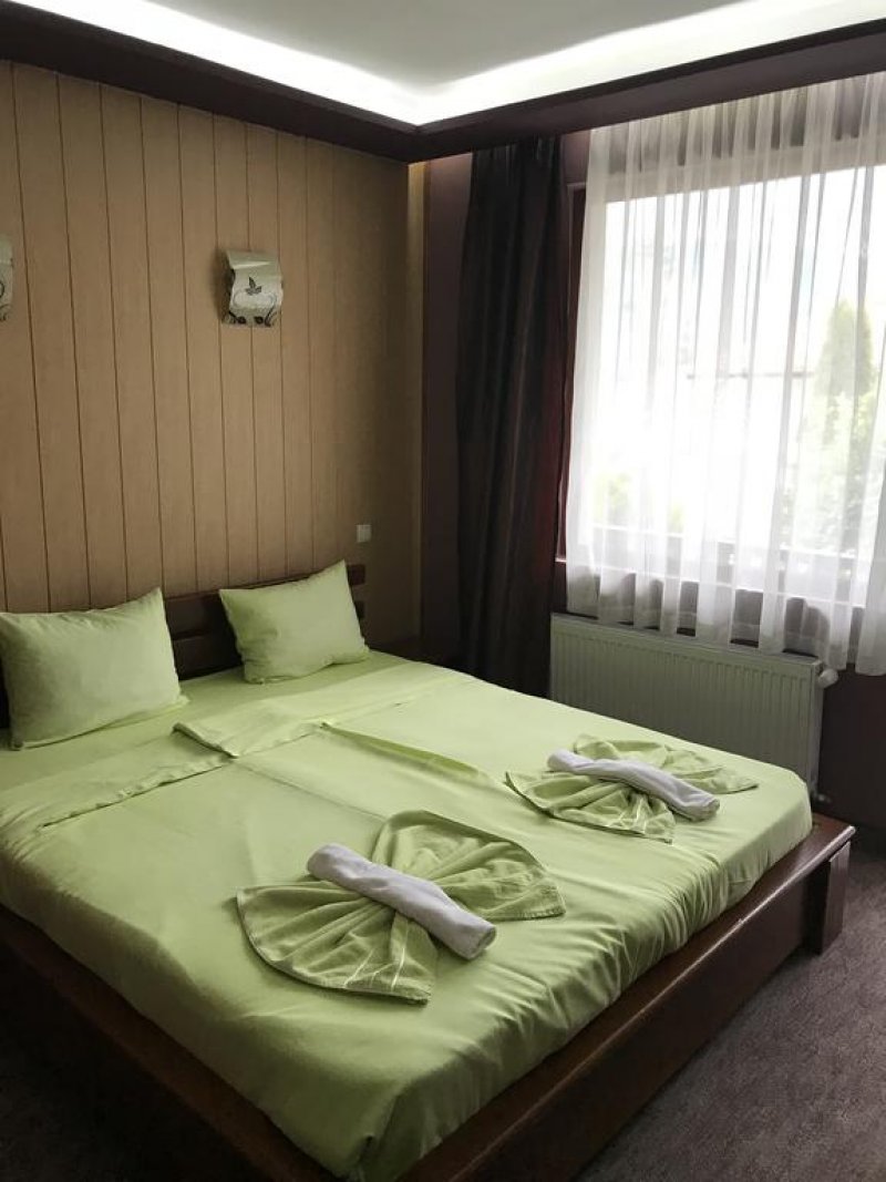 Комплекс Каталина - Снимка 10