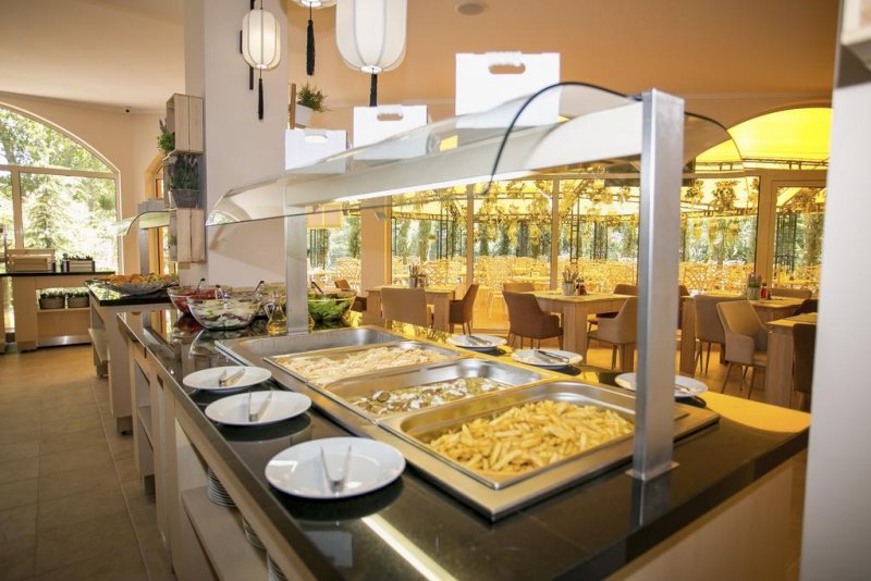 Апартхотел Хасиенда Бийч - Снимка 2