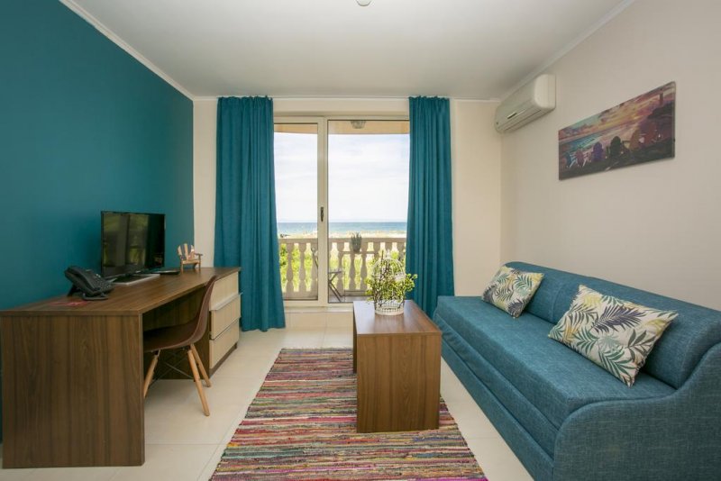 Апартхотел Хасиенда Бийч - Снимка 2