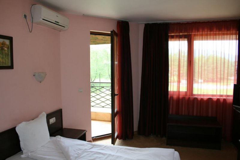 Хотел Арго - Снимка 1