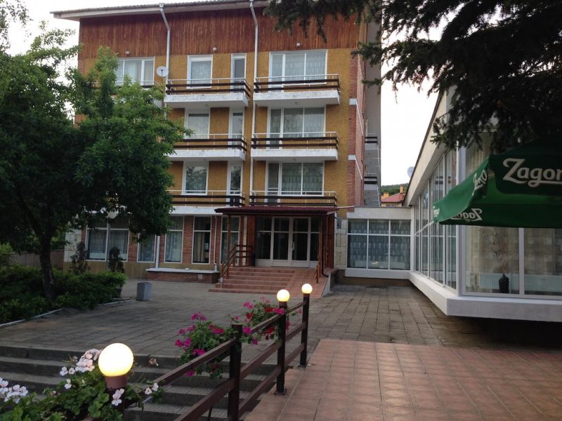 Хотел Св. Теодор Тирон - Снимка 0