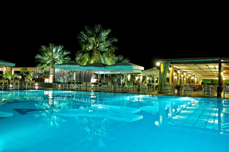 Poseidon Palace - Снимка 1