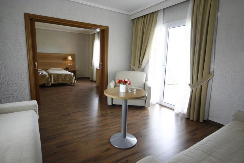 Poseidon Palace - Снимка 1