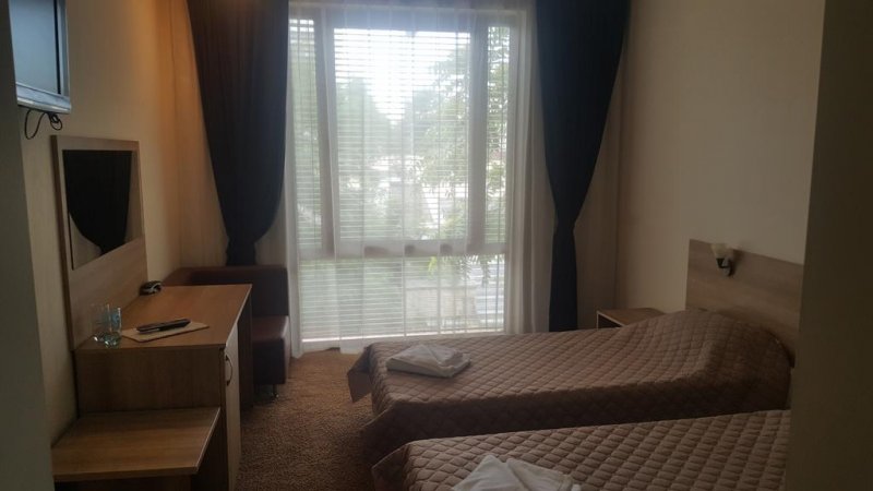 Хотел Лиани - Снимка 1