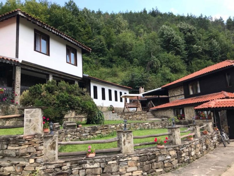 Къщи за гости Робин Худ - Снимка 0