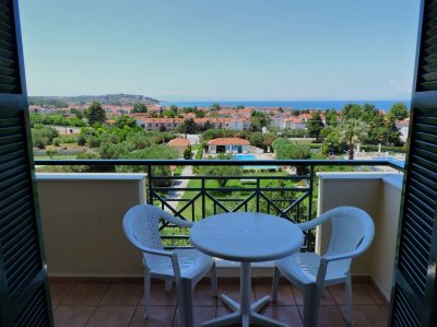 Julia Hotel Fourka - Снимка 5