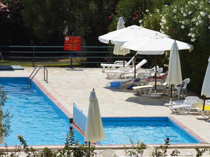 Julia Hotel Fourka - Снимка 7