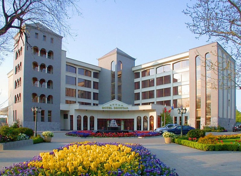 Хотел Дръстър - Снимка 0