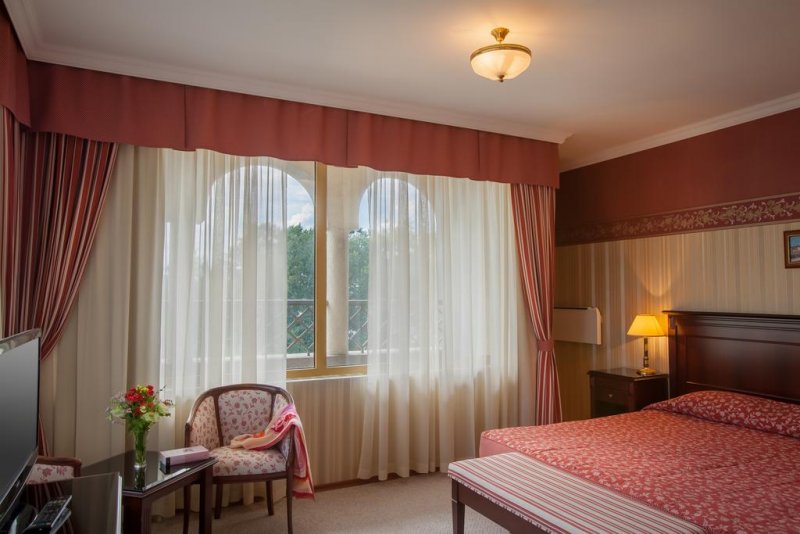 Хотел Дръстър - Снимка 1