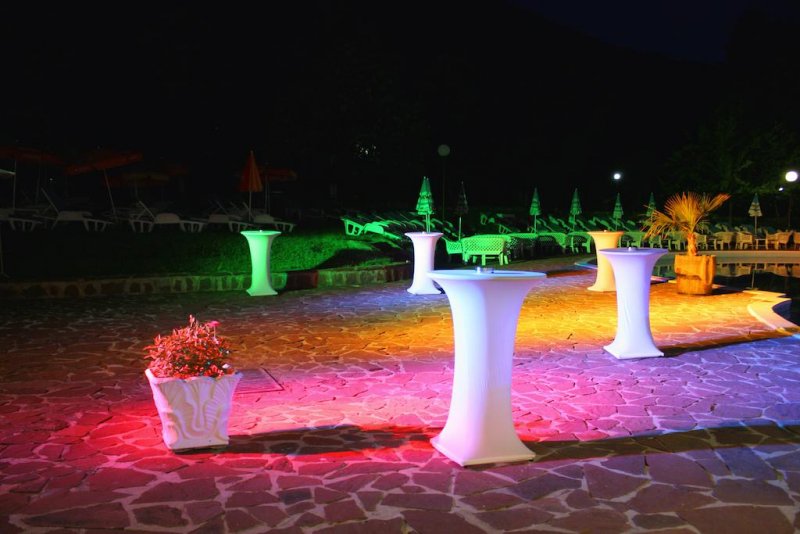 Комплекс Бряста - Снимка 1