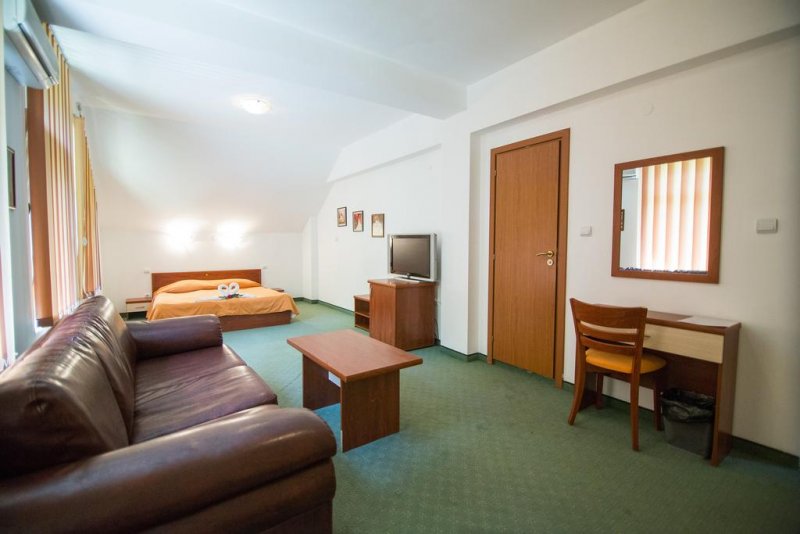 Комплекс Бряста - Снимка 11