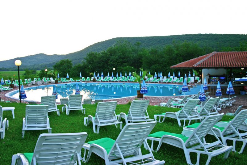 Комплекс Бряста - Снимка 1