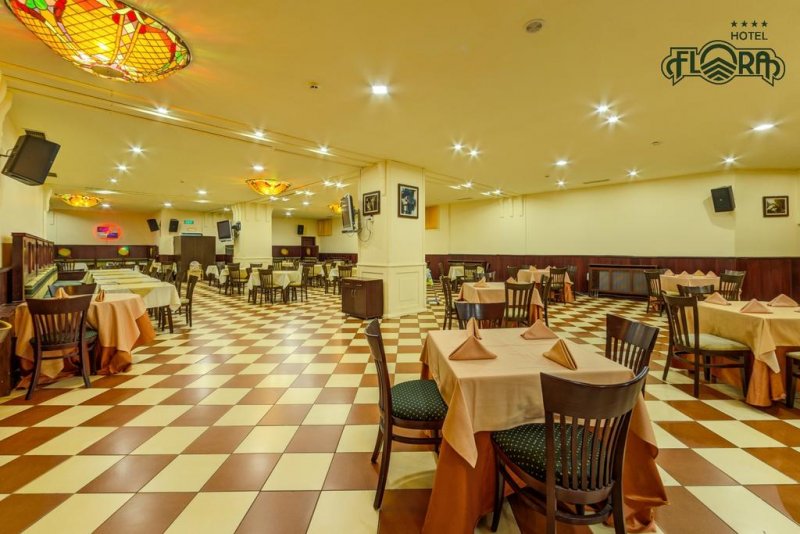 Хотел Флора - Снимка 10