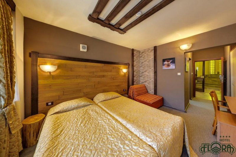 Хотел Флора - Снимка 5