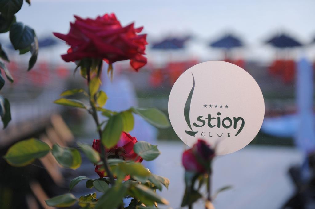 Ранни записвания: 3 нощувки със закуски и вечери в хотел Istion Club 5*, Халкидики, Гърция през Май! - Снимка 7
