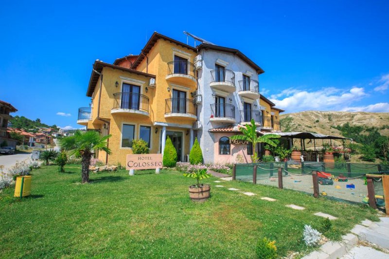 Бутиков Хотел Колозео - Снимка 0