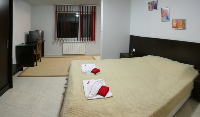 Комплекс Грийн Вилидж - Снимка 2