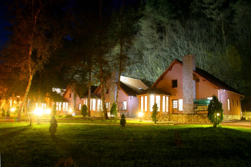 Комплекс Грийн Вилидж - Снимка 4