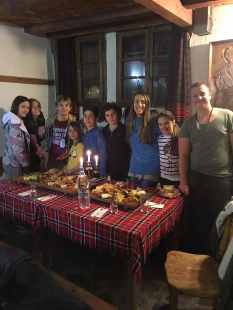 Къща за гости Хан Чардака - Снимка 1