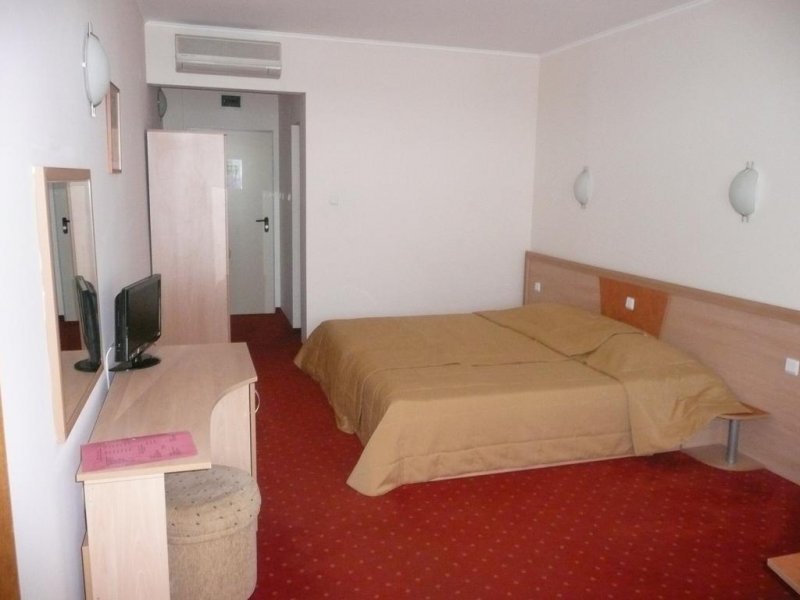 Хотел Капри - Снимка 8