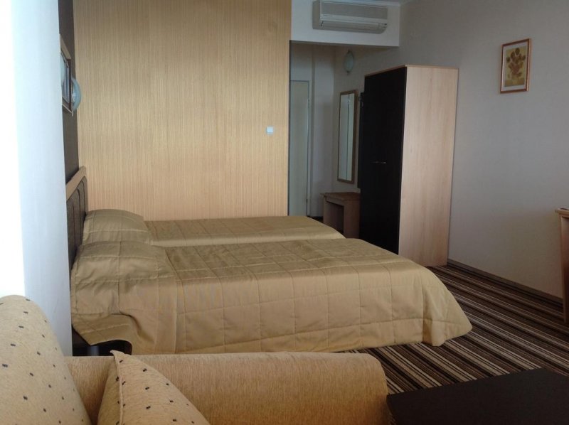 Хотел Капри - Снимка 7