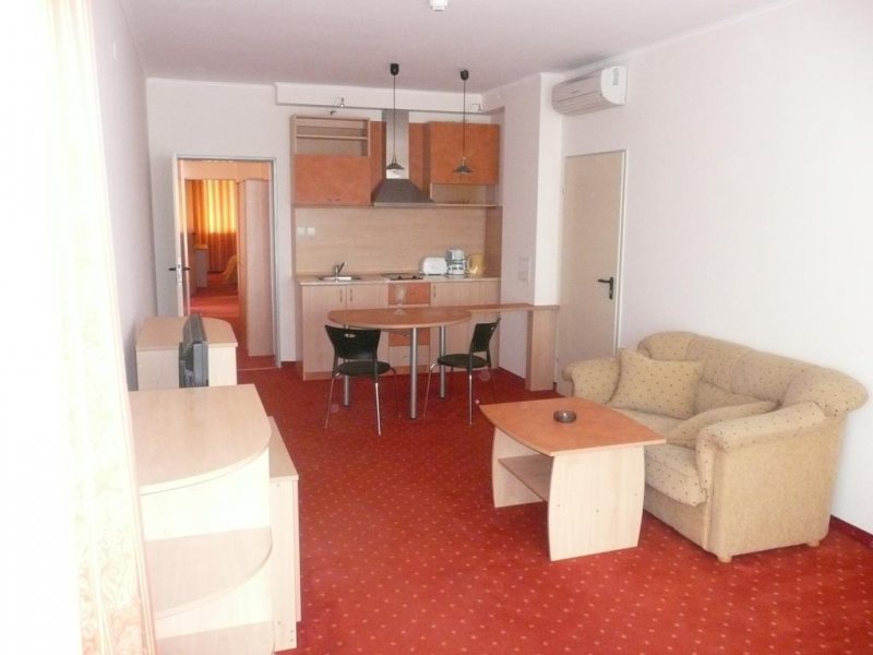 Хотел Капри - Снимка 9