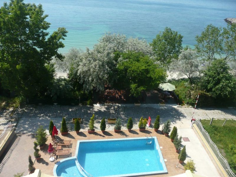 Хотел Капри - Снимка 9