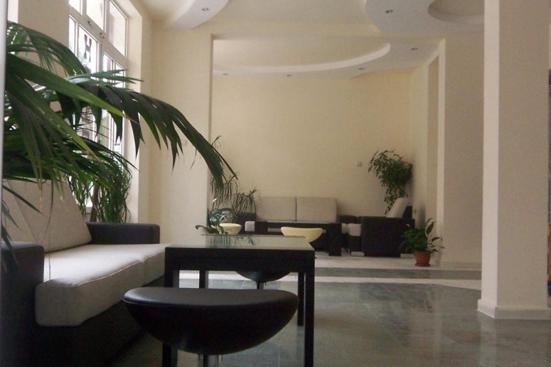 Семеен хотел Пешев - Снимка 1