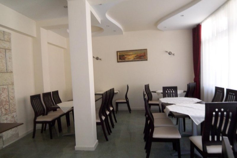 Семеен хотел Пешев - Снимка 2