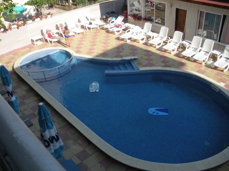 Семеен хотел Пешев - Снимка 3