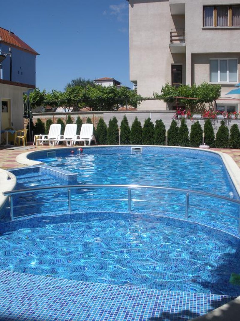 Семеен хотел Пешев - Снимка 8