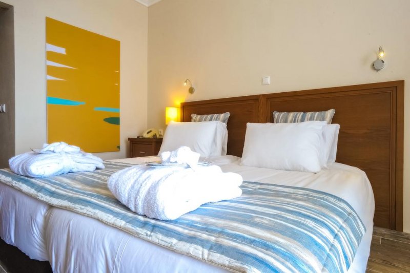 Alexander the Great Beach Hotel - Снимка 1