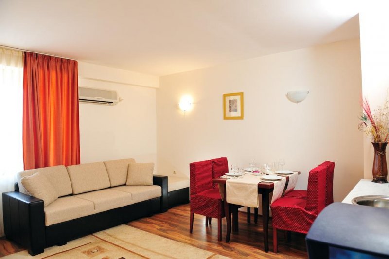 Семеен хотел Ловна среща - Снимка 2