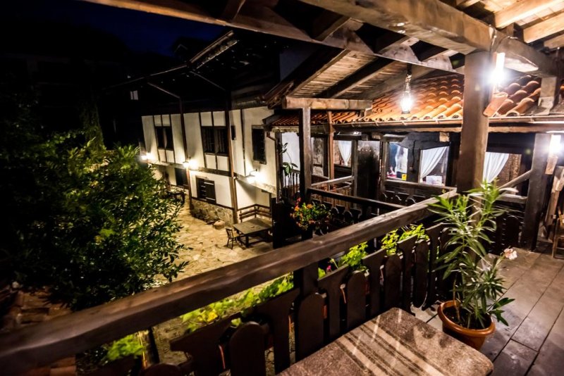 Бансковила Златева къща - Снимка 10