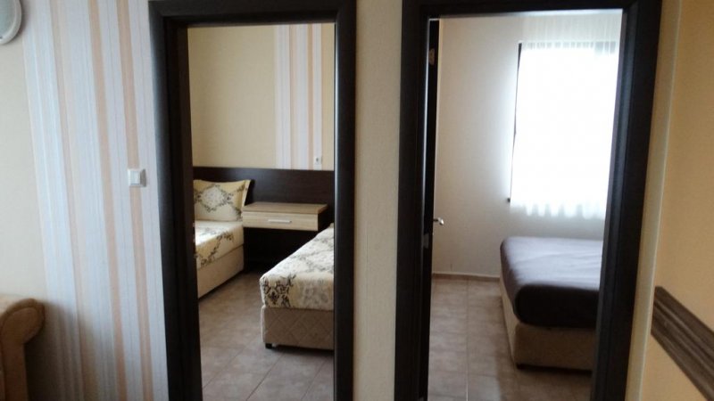 Хотел Лазур - Снимка 1