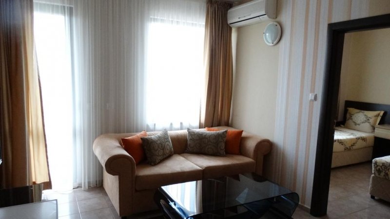 Хотел Лазур - Снимка 1