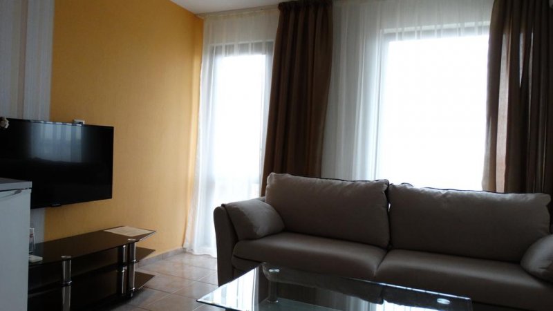 Хотел Лазур - Снимка 1