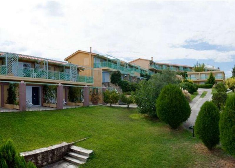 Daphne Holiday Club - Снимка 11