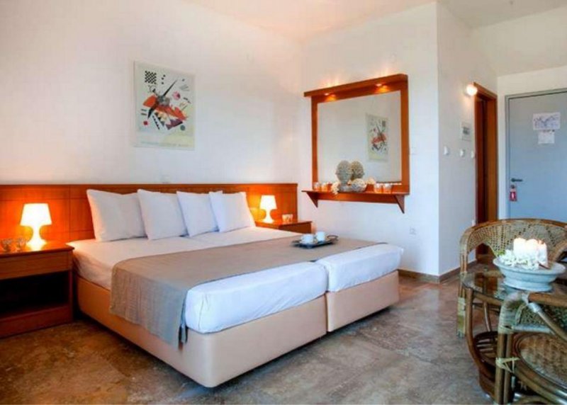 Daphne Holiday Club - Снимка 1