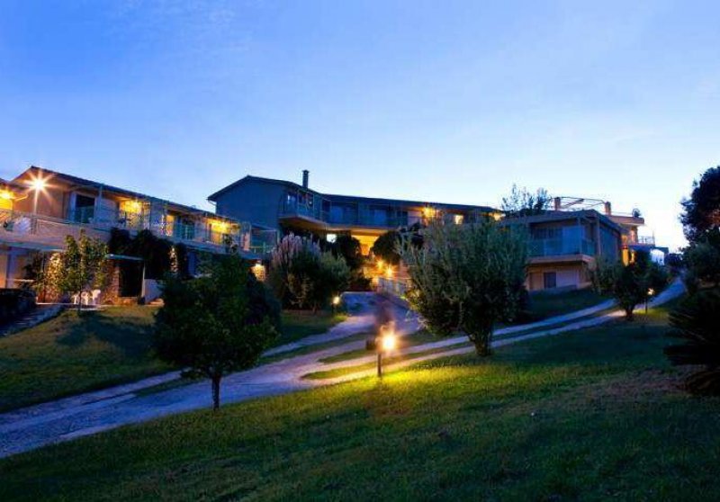 Daphne Holiday Club - Снимка 5