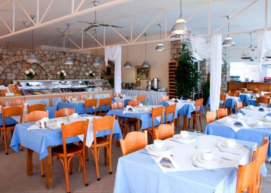 3 нощувки със закуски и вечери в хотел Daphne Holiday Club 3*, Халкидики, Гърция през Май и Юни! - Снимка 34