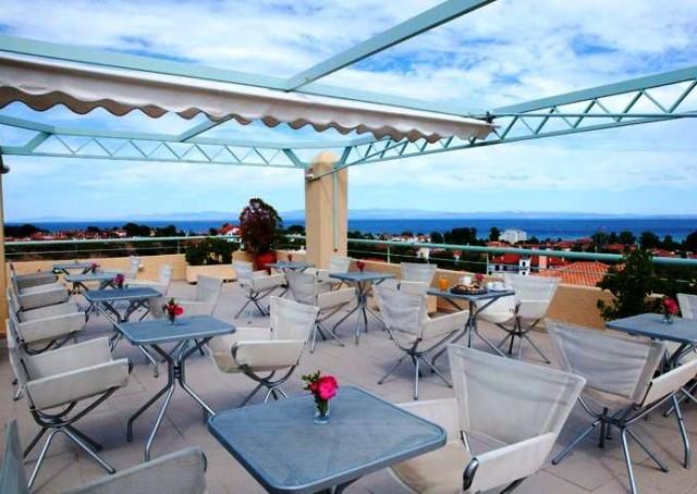 3 нощувки със закуски и вечери в хотел Daphne Holiday Club 3*, Халкидики, Гърция през Май и Юни! - Снимка 33