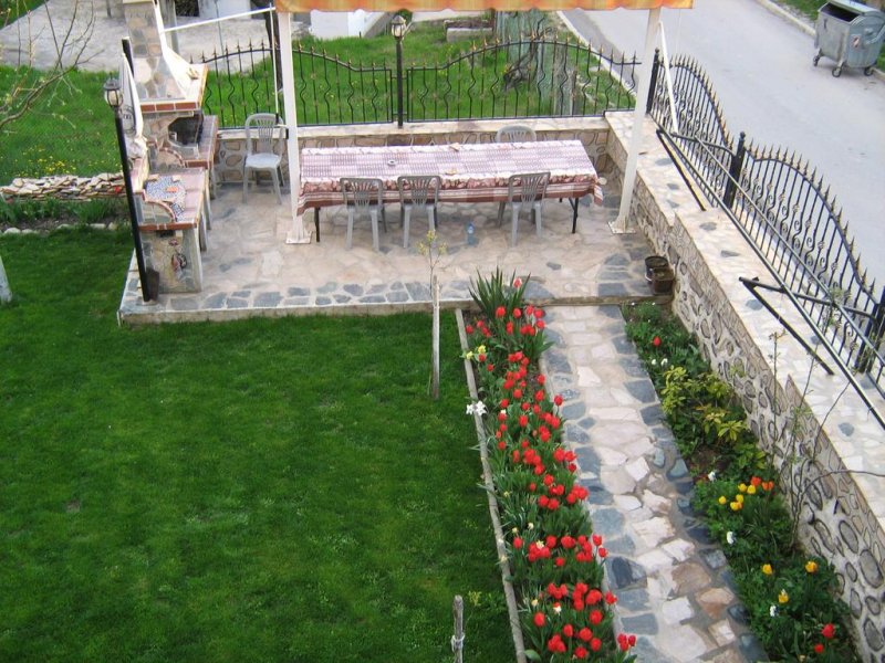 Къща за гости Таня - Снимка 4