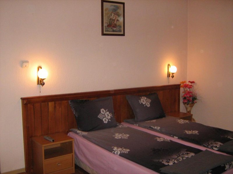 Къща за гости Таня - Снимка 3