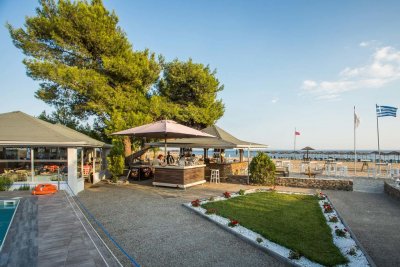 Coral Blue Beach Hotel - Снимка 6