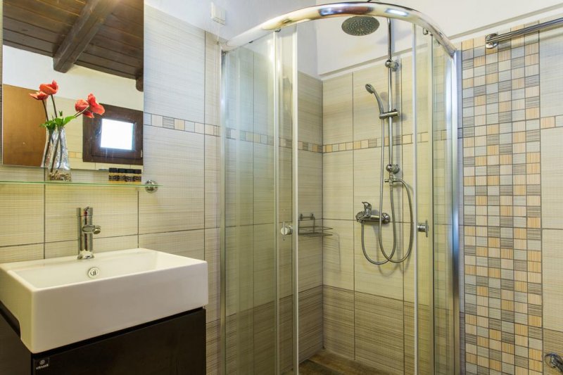 Coral Blue Beach Hotel - Снимка 3